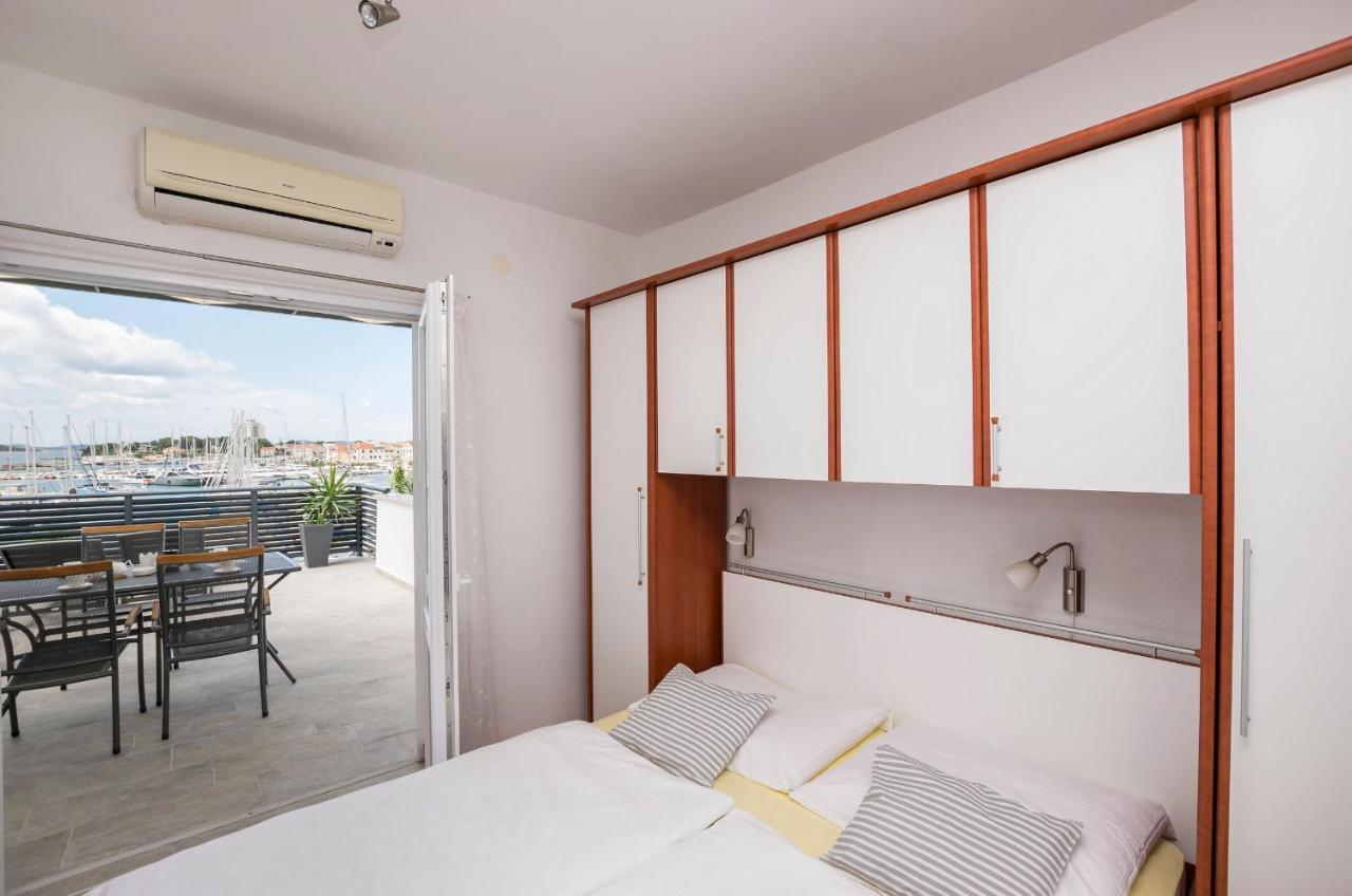 Apartments And Rooms Mare Vodice Luaran gambar