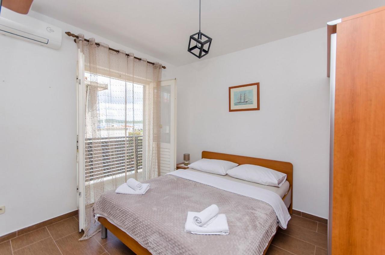 Apartments And Rooms Mare Vodice Luaran gambar