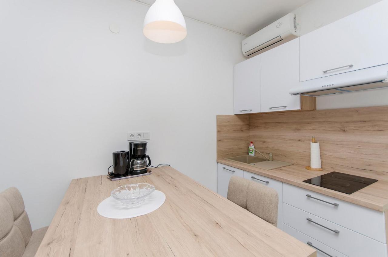 Apartments And Rooms Mare Vodice Luaran gambar