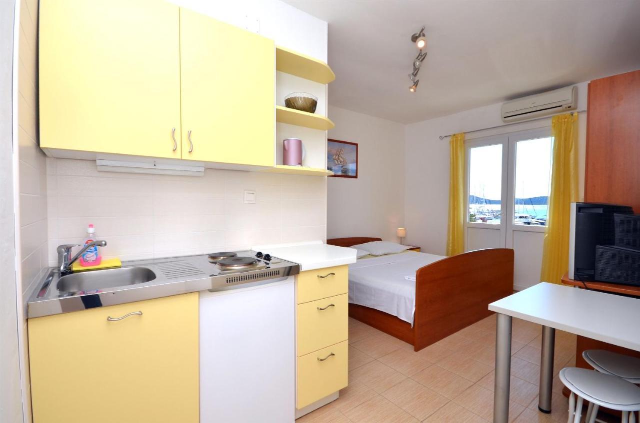 Apartments And Rooms Mare Vodice Luaran gambar